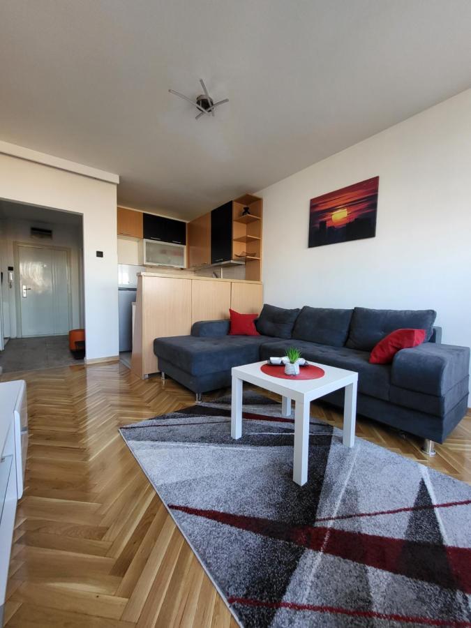 Grey Apartment Belgrade Extérieur photo