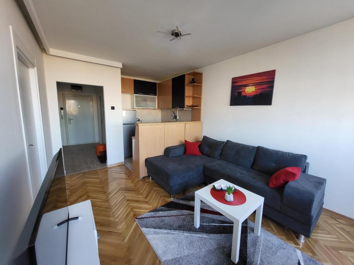 Grey Apartment Belgrade Extérieur photo