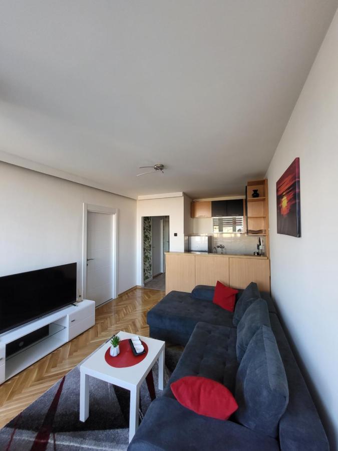 Grey Apartment Belgrade Extérieur photo