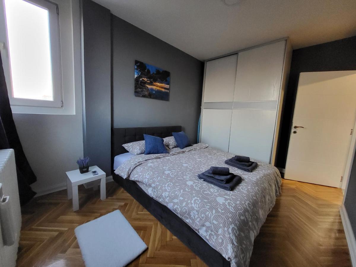 Grey Apartment Belgrade Extérieur photo